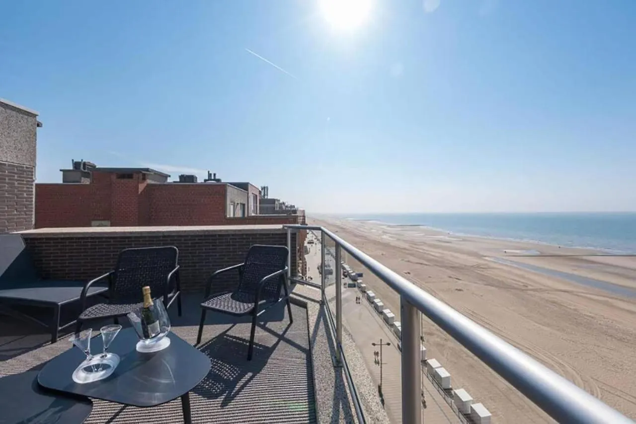 Fraval - Beachfront Apartment With Sea Views In Middelkerke Belgien